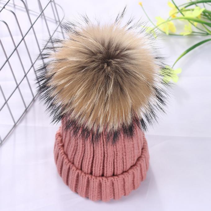 2019 petits prix de haute qualité de Chaud-vente ont adapté le chapeau aux besoins du client tricoté par laine d'hiver