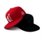 Couleur bleue rouge noire du souffle 3d de broderie de bord de chapeaux plats faits sur commande de Snapback