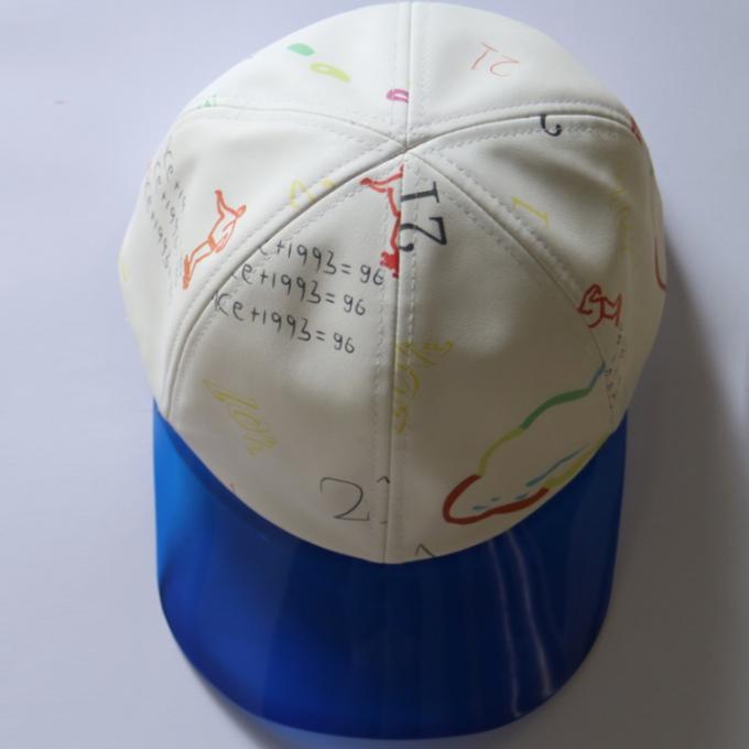 La mode Bill de plastique a imprimé le Headwear de protection de Sun de casquette de baseball pour l'été