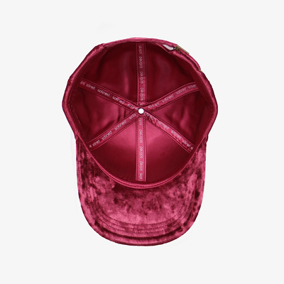 Couleur pourpre tissée par logo fait sur commande de broderie de casquette de baseball de bord de tissu de tache