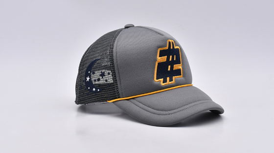 Le chapeau de camionneur de mousse de 58CM a brodé la boucle arrière en plastique Mesh Adjustable Truck Sport Hat