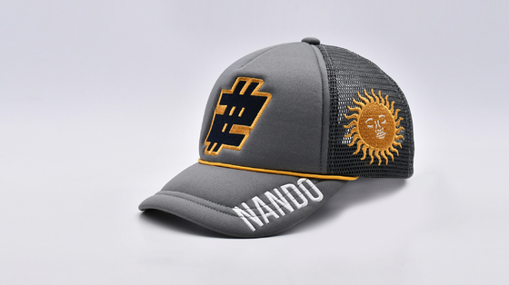 Le chapeau de camionneur de mousse de 58CM a brodé la boucle arrière en plastique Mesh Adjustable Truck Sport Hat