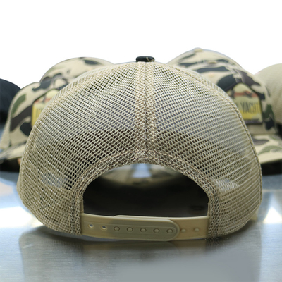Gorra fait sur commande camouflent le logo fait sur commande de chapeaux tactiques de camionneur de Mesh Trucker Cap Curved Brim