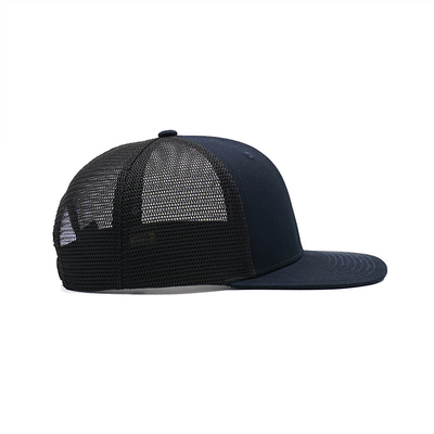 Couronne plate de profil haut de chapeau de 5 de panneau de Bill Mesh Snap Back Trucker Hat sports de base-ball