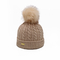 Beanie Hats Fur Pom pour les chapeaux femelles de modèle de torsion de chapeau tricotés par mode d'hiver de femmes