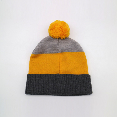 Bonnets légers en tricot de 58 cm pour la saison d'hiver en noir gris jaune