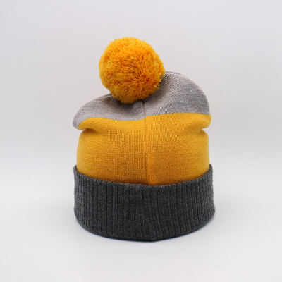 Bonnets légers en tricot de 58 cm pour la saison d'hiver en noir gris jaune