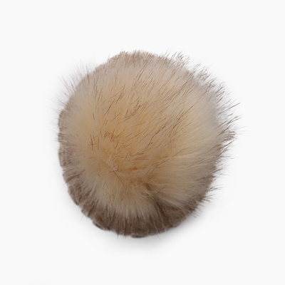 Chapeaux de bonnet en tricot unisexe de broderie dans le chapeau chaud doux de pompon de tricot de câble blanc