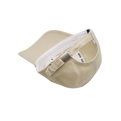 Casquette de baseball blanche à la mode de 6 panneaux avec la fermeture de sangle réglable