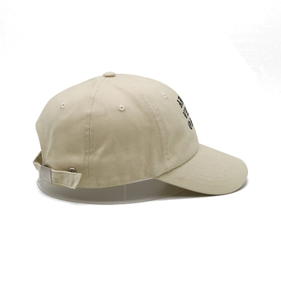 Casquette de baseball blanche à la mode de 6 panneaux avec la fermeture de sangle réglable
