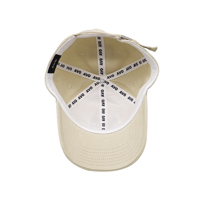 Casquette de baseball blanche à la mode de 6 panneaux avec la fermeture de sangle réglable