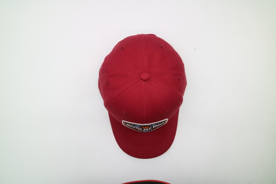 Structuré a brodé votre Logo Baseball Caps fait sur commande que l'emballage de sac de 1PCS/PP avec conçoivent en fonction du client