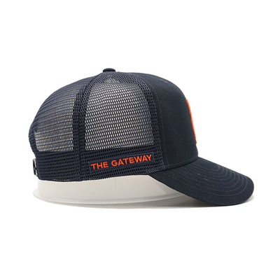 Casquette snapback à visière incurvée en maille avec bandeau en coton