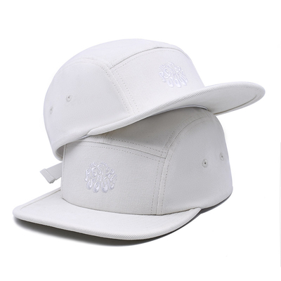Chapeau à bord plat à 5 panneaux avec protection solaire à la mode et chapeau de sport réglable pour l'été