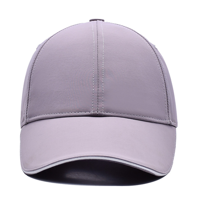 Chapeau de base-ball en blanc à six panneaux avec couronne moyenne Polyester 4 couleur de tissu assortie