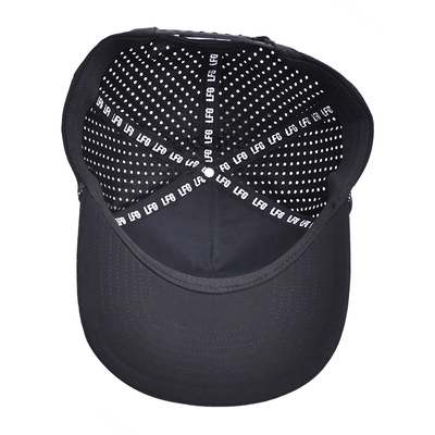 Logo en caoutchouc PVC sur mesure Chapeau de camion 5 panneaux imperméable au laser trous de corde Chapeau de golf de course Chapeau de sport pour homme