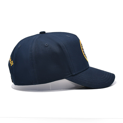 Capuche de base-ball à 5 panneaux avec couture assortie.