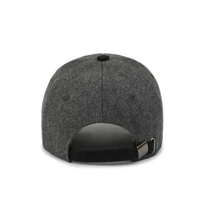 Une casquette de baseball à 6 panneaux confortable et durable pour vos clients