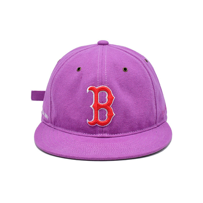 Cap en rose 6 panneaux personnalisé avec visor plat et logo broderie 3D