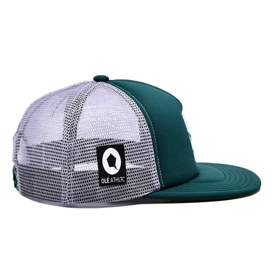 Sponge personnalisé Confortable 6 panneaux Visor plat Construit Trucker Cap avec patch de broderie