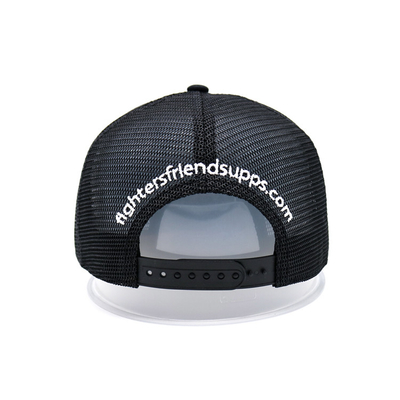 Capuchon de camionneur brodé / Capuchon de camionneur Snapback avec Snapback en plastique et logo personnalisé