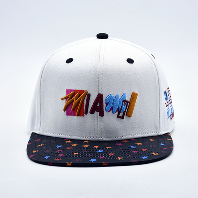 New Fashion Hip Hop Outdoor Sport 3D Puff Snapback Cap Logo brodé personnalisé de haute qualité Hommes Femmes Snapback à bord plat