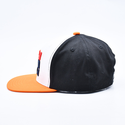 Chapeaux à rayures plates brodés sur mesure avec noir ou couleurs personnalisées