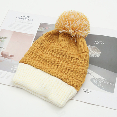 Chapeau d'automne et d'hiver à l'allure des bonnets tricotés Skully à la mode chaud avec pompom Pelle pom pom pom pour femmes Double couleur bonnet de mode