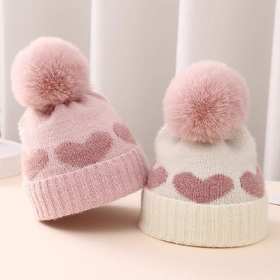 2024 Nouveau automne hiver bébé chapeaux tricotés filles Acrylique Bilayer chaud bébé bonnet Cute cœur chapeau nouveau-né