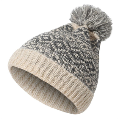 Marque d' hiver, chapeaux de fourrure, pom-poms, bonnets à tricot, chapeau épais, bonnets de femmes, bonnets de femmes, bonnets de femmes.