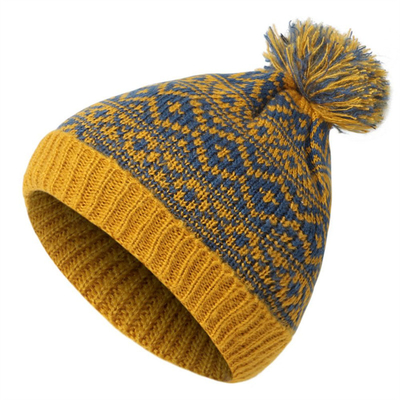 Marque d' hiver, chapeaux de fourrure, pom-poms, bonnets à tricot, chapeau épais, bonnets de femmes, bonnets de femmes, bonnets de femmes.