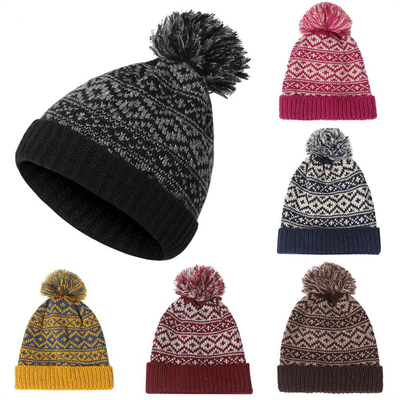 Marque d' hiver, chapeaux de fourrure, pom-poms, bonnets à tricot, chapeau épais, bonnets de femmes, bonnets de femmes, bonnets de femmes.