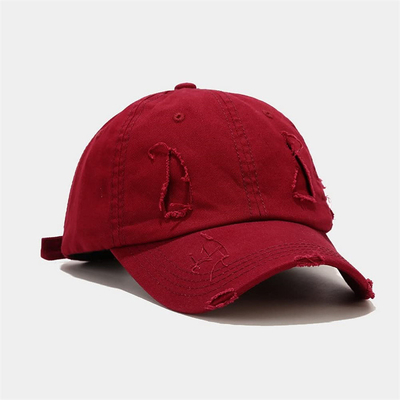 Une casquette de baseball personnalisée pour les personnes en détresse