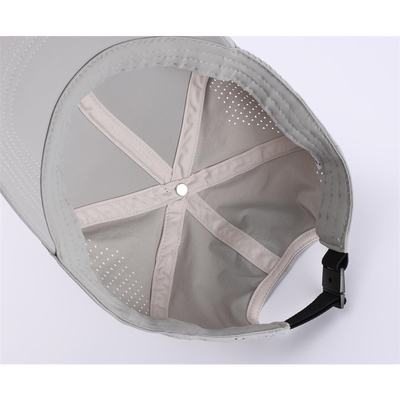 Vente en gros de chapeaux de baseball à 6 panneaux unisexe laser perforé étanche à l'eau chapeau de golf chapeau de sport en maille