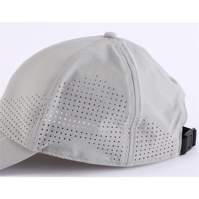 Vente en gros de chapeaux de baseball à 6 panneaux unisexe laser perforé étanche à l'eau chapeau de golf chapeau de sport en maille