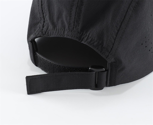 Chapeau de sport perforé coupe laser imperméable à l'eau de haute qualité chapeau de baseball de sport sec rapide