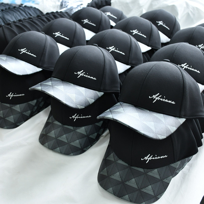Casquette de baseball personnalisable à 6 panneaux avec sangle réglable et visière incurvée