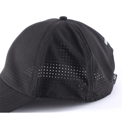 Vente en gros de chapeaux de baseball à 6 panneaux unisexe laser perforé étanche à l'eau chapeau de golf chapeau de sport en maille