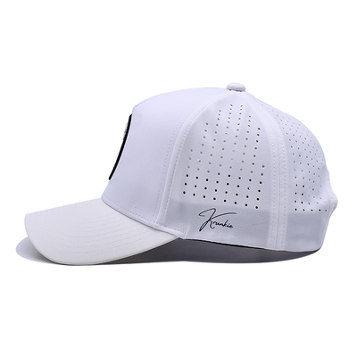 OEM personnalisé 5 panneaux caoutchouc Pvc Logo Laser Cut Hole Perforé Performance sportive Papa Chapeau, Blanc imperméable résistant aux UV Bonnet de baseball