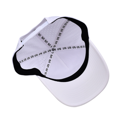 OEM personnalisé 5 panneaux caoutchouc Pvc Logo Laser Cut Hole Perforé Performance sportive Papa Chapeau, Blanc imperméable résistant aux UV Bonnet de baseball