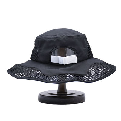 Chapeau de plongée à large bordure