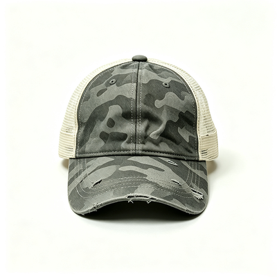 Casquette de camionneur à visière incurvée camouflage délavé avec structure construite, dos en maille durable et fermeture à pression réglable pour un port quotidien