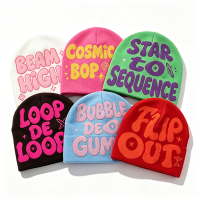 Personnalisez des bonnets OEM dans diverses techniques de tricot, logos personnalisés et options d'emballage sur mesure pour la distribution au détail